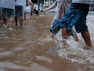 Chuvas deixam cidade de SP em estado de atenção para alagamentos