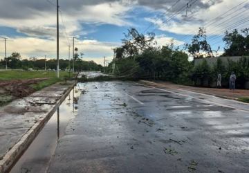 VG declara estado de emergência devido às chuvas e deslizamentos de terra.