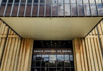 Mercado financeiro eleva previsão da inflação de 5,08% para 5,5%