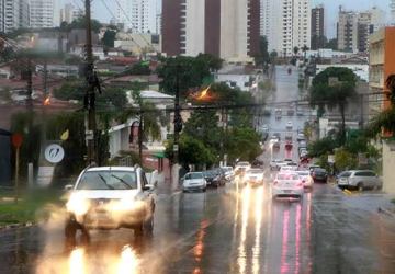 Janeiro se despede com temperaturas altas e chuvas em todo o Mato Grosso.