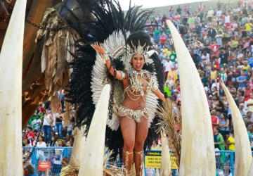 Desfile na Sapucaí terá mais 4 escolas nesta segunda-feira