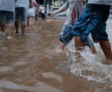 Chuvas deixam cidade de SP em estado de atenção para alagamentos